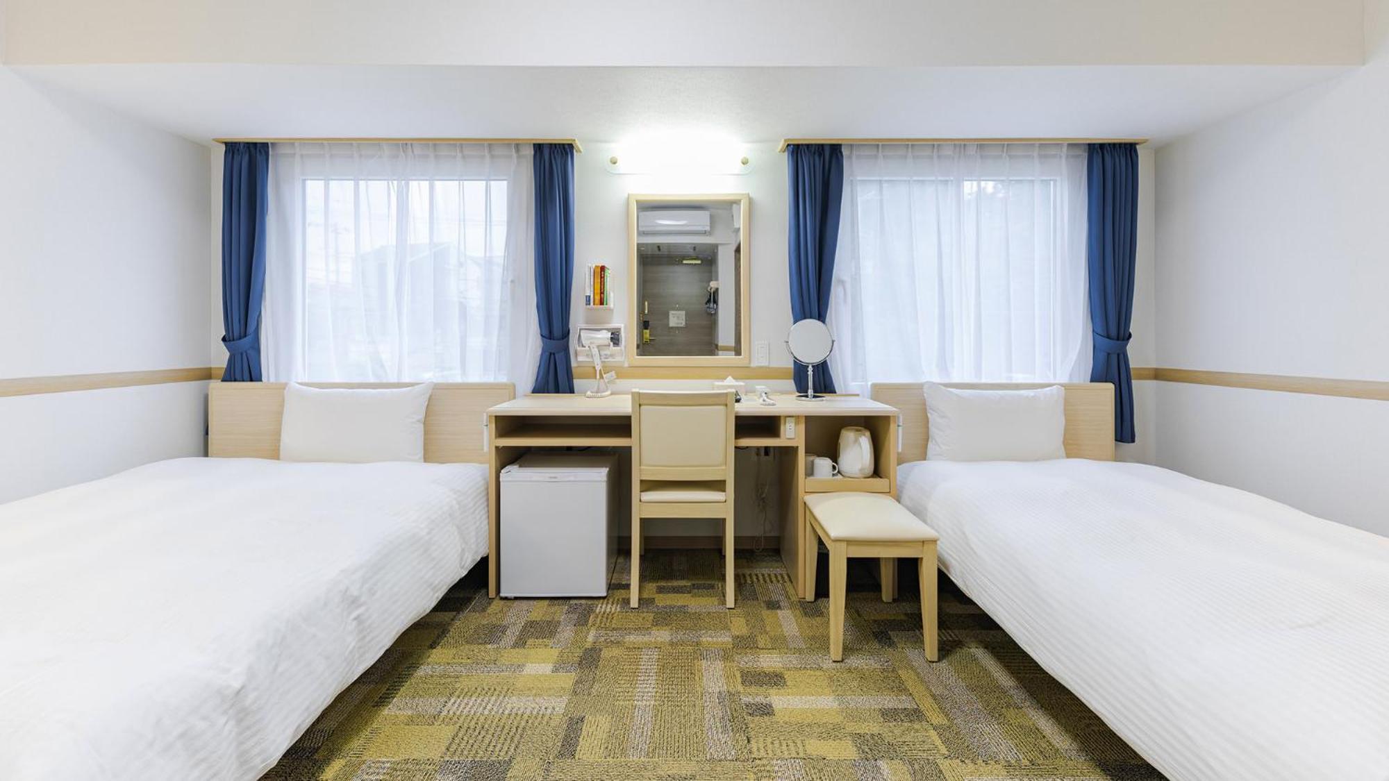 Toyoko Inn Kyoto Shijo-Omiya Exterior photo