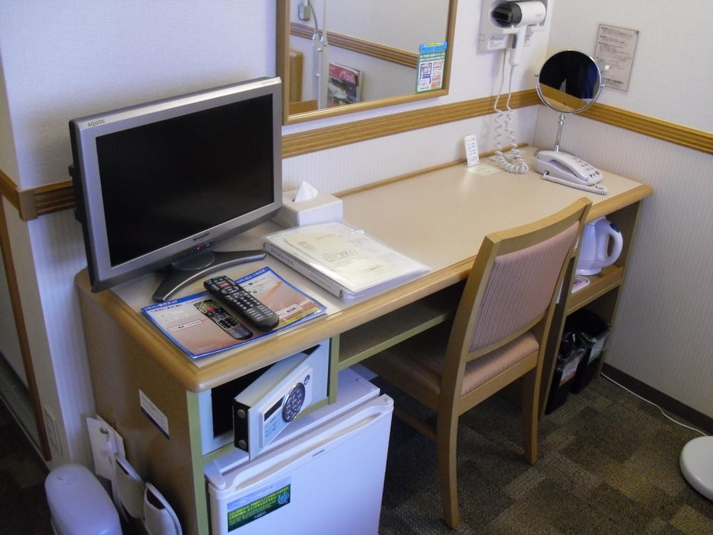 Toyoko Inn Kyoto Shijo-Omiya Exterior photo